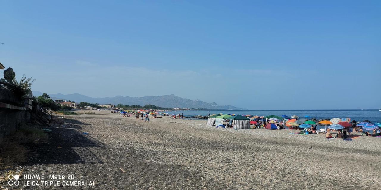 Sea Garden, Fronte Mare Con Piscina Apartment มาสคาลิ ภายนอก รูปภาพ