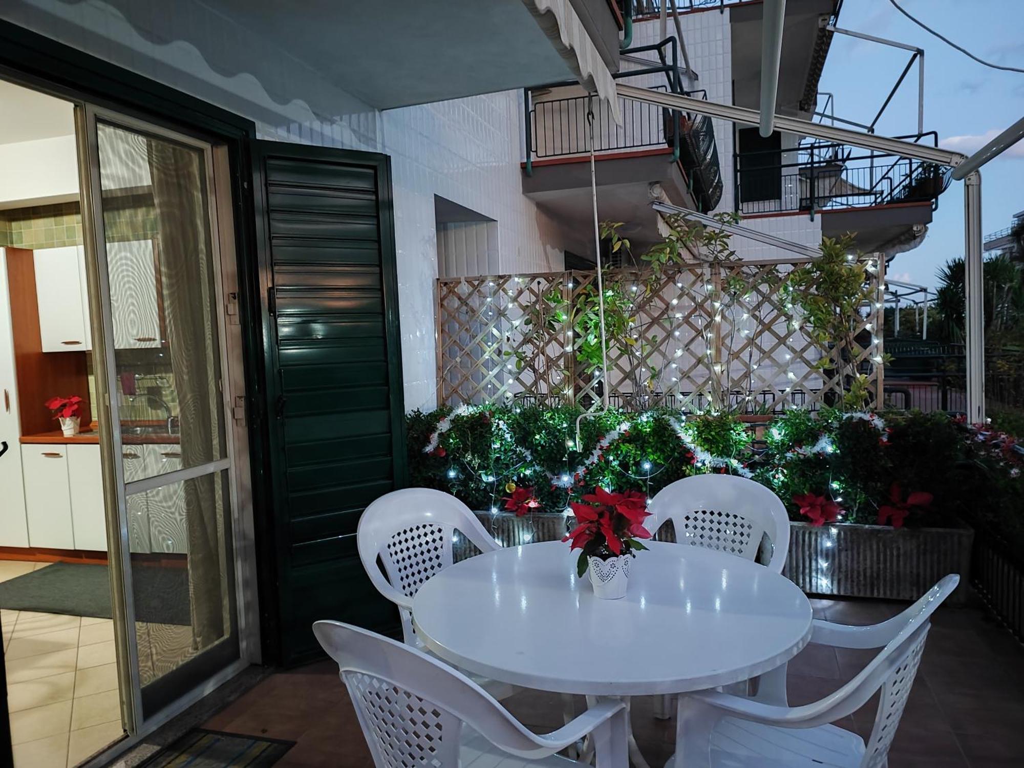 Sea Garden, Fronte Mare Con Piscina Apartment มาสคาลิ ภายนอก รูปภาพ